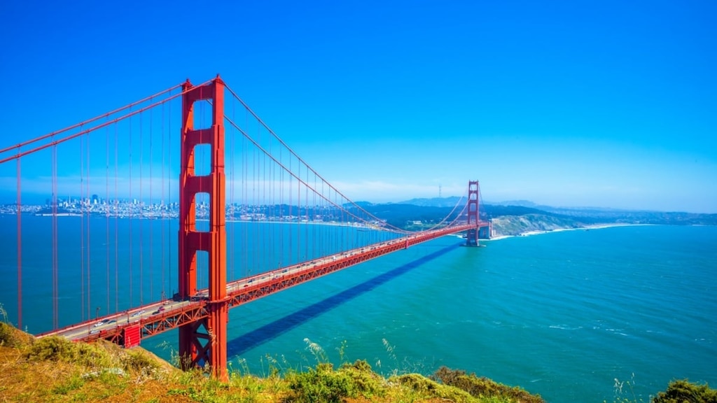 ¡Cruzamos el "Puente Golden Gate", conocido como el puente más hermoso del mundo!
