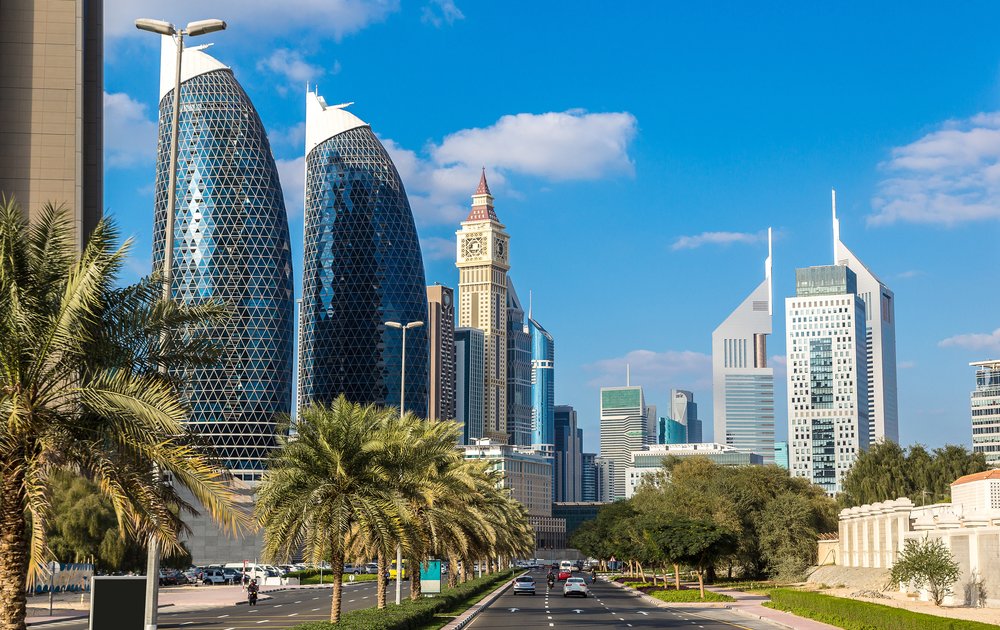 Émirats arabes unis: une métropole moderne incroyable dans le désert arabe