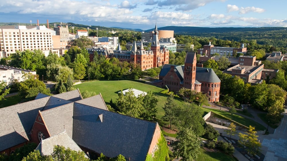 Ithaca ： La ville d'art au bord du lac et de bons plats