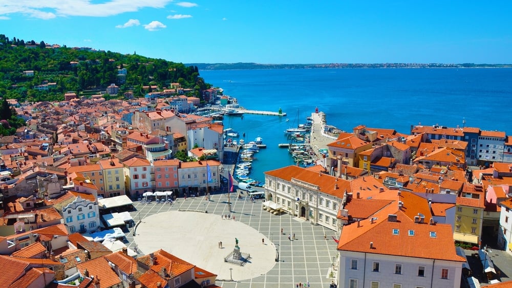 Eslovenia: un escape rústico a picos nevados y cultura veneciana