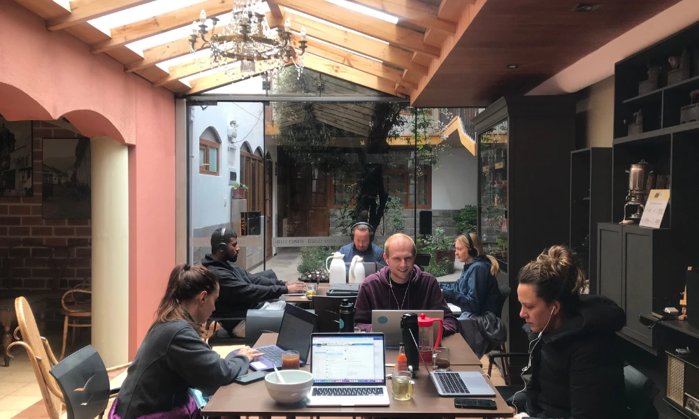 Coliving et coworking avec une communauté nomade numérique