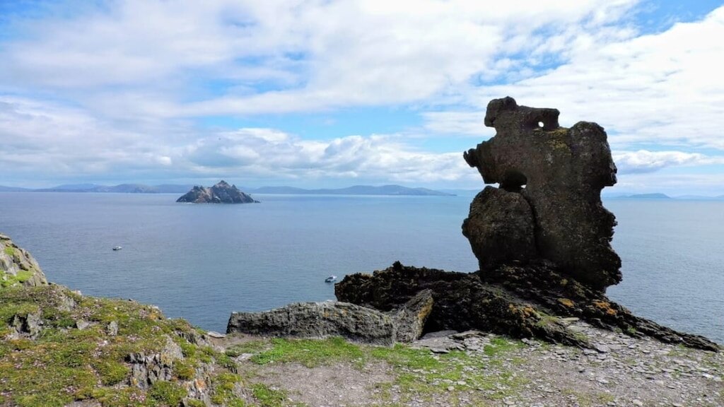 Site du patrimoine mondial de l'Irlande: Skellig Michael, l'île des oiseaux de mer, des ruines et des films