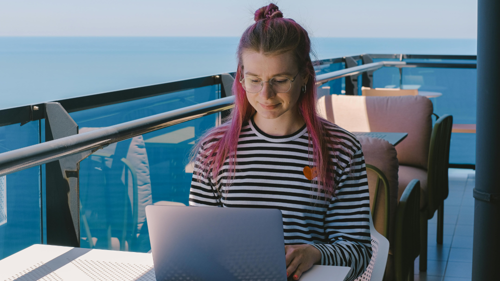 Exclusión de ingresos ganados en el extranjero para nómadas digitales