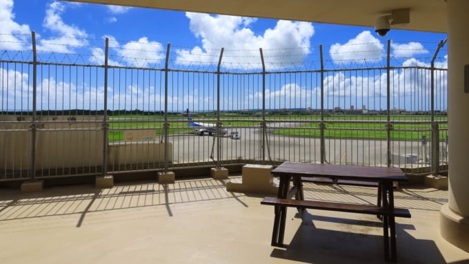 ¡Matar el tiempo en el aeropuerto de Miyako! Información en la tienda de restaurantes y recuerdos