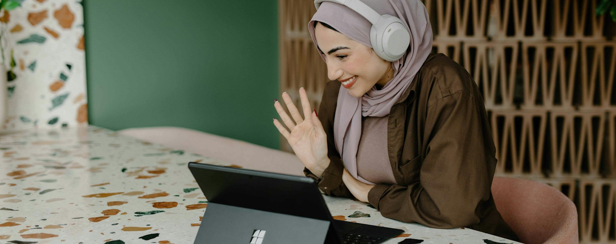 Harmonie virtuelle: Guide de travailleur à distance pour une communication interne efficace [partie 2]