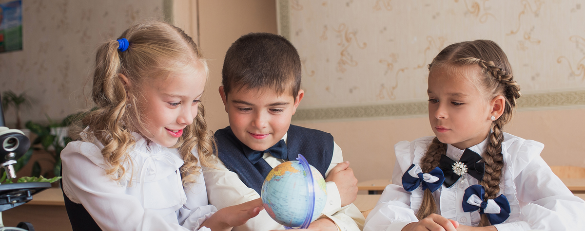 Comment les familles nomades numériques peuvent fournir à leurs enfants le meilleur soutien académique