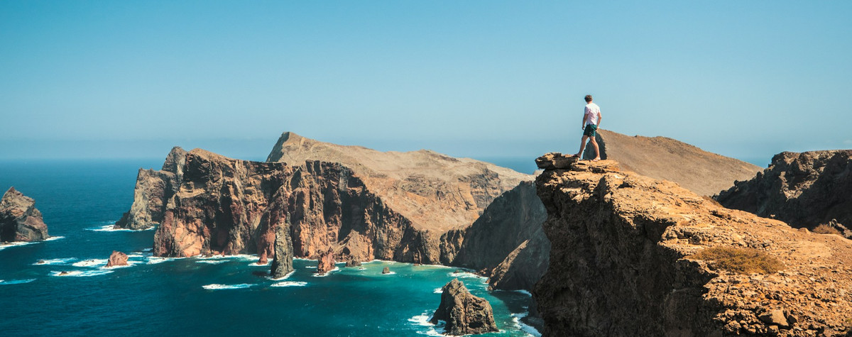 Guide des choses à faire à faire à Madère (activités familiales, escapades romantiques, surf, shopping, itinéraires de randonnée, observation des baleines, festival des fleurs, etc.)