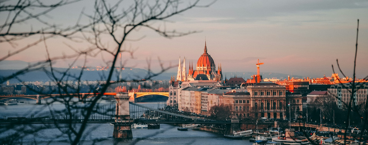 Un guide pour les nomades numériques en Hongrie (visas, hébergement, phrases de base, principales attractions, transport, espaces de coworking, etc.)