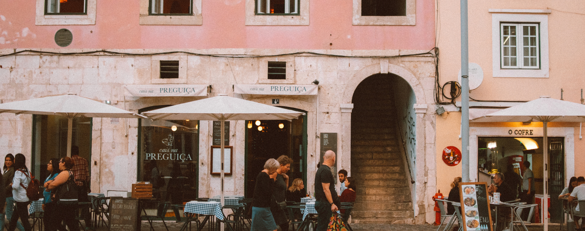 Portugal elimina los pasaportes de vacuna para hoteles y restaurantes