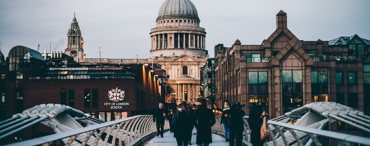 Nómadas digitales: destinos y tendencias principales presentados por el análisis de Instagram de resume.io