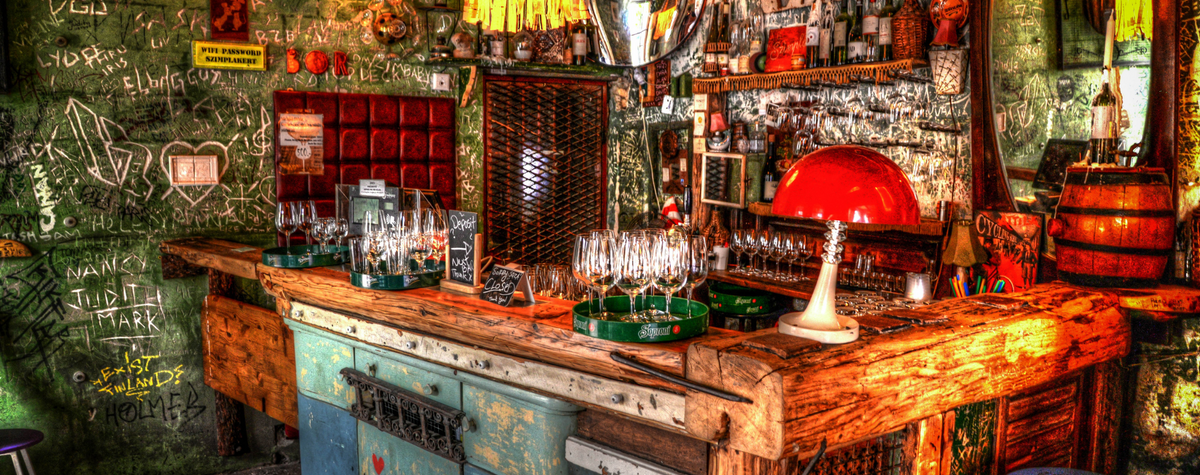 5 principais barras para estudantes de Erasmus em Budapeste