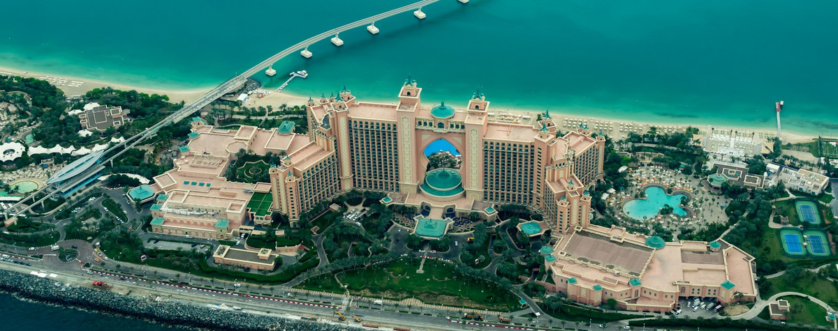 Guide du nomade numérique à Dubaï, EAU (visas, location, espaces de travail, transports publics, conseils de style de vie, etc.)