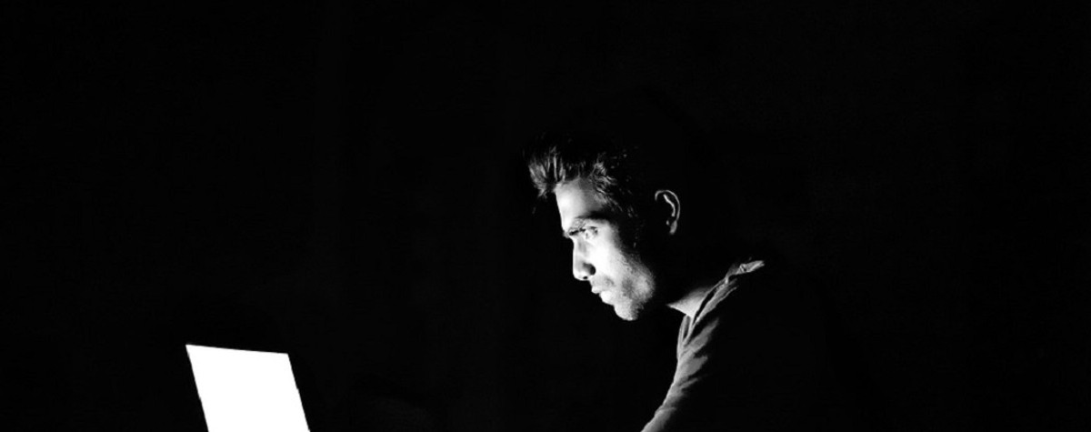 Spams peligrosos de los perfiles falsos atacan a los grupos de Facebook con alquileres. Cuidado