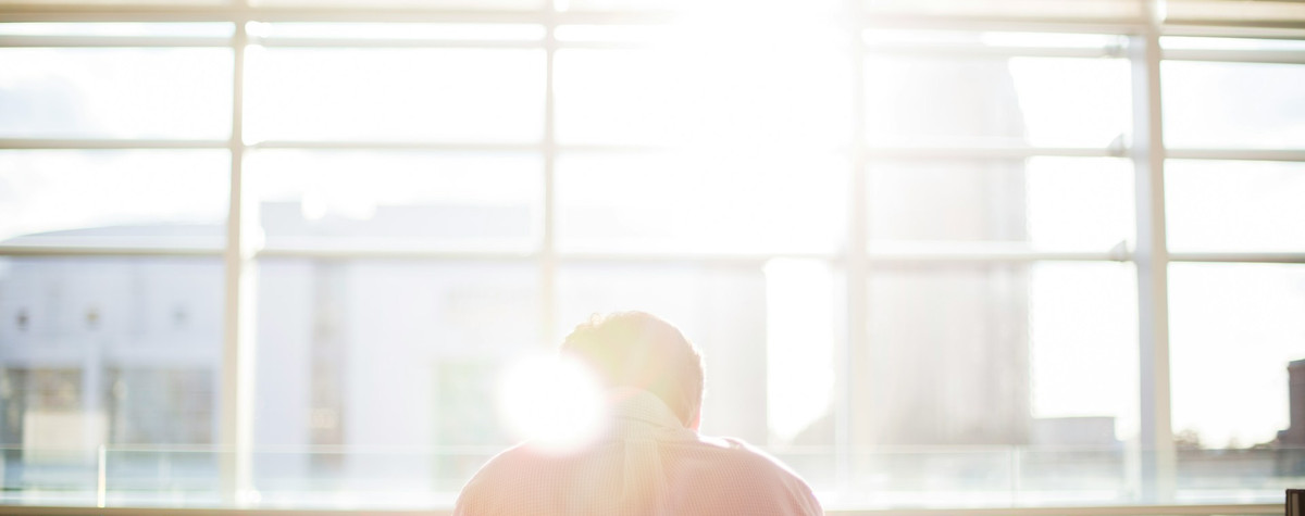 Cómo tener una conversación con su jefe sobre su salud mental como trabajador remoto