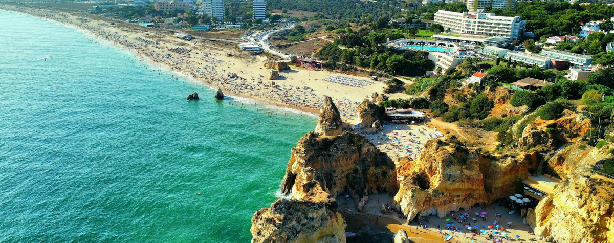 Fin du régime fiscal de NHR portugais pour les étrangers: un guide pour les nouveaux candidats, les détenteurs de statut NHR et les expatriés futurs