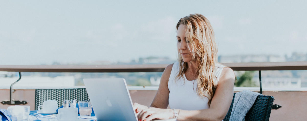 5 outils essentiels pour gérer une agence réussie en tant que nomade numérique