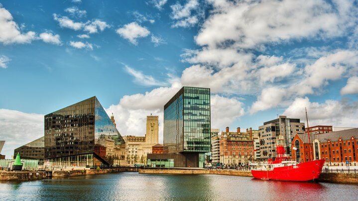 Présentation des souvenirs recommandés de Liverpool, la ville portuaire en Angleterre!
