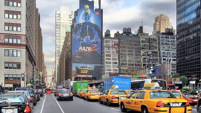 4 lugares recomendados a lo largo de 8th Avenue, la línea límite de Manhattan, NY