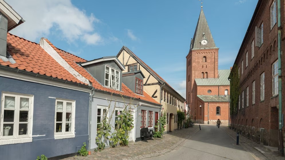 Aalborg, Dinamarca: ¡descubre los recuerdos más populares de esta ciudad relajada!