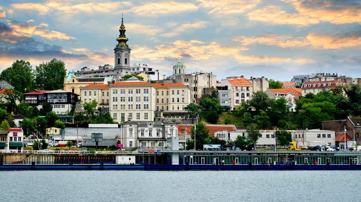 [Les souvenirs de la Serbie] L'artisanat folk et le vin serbe sont fortement recommandés!