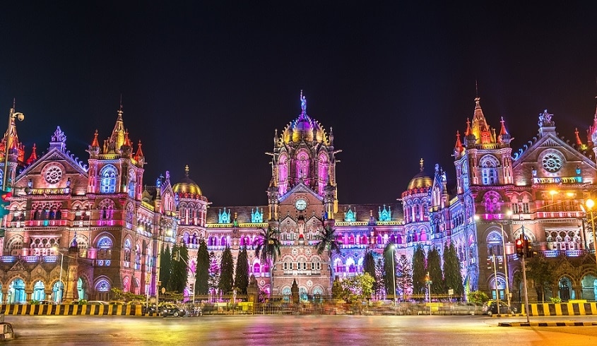 Gare active! Site du patrimoine mondial de l'Inde Chhatrapati Shivaji Terminus Station