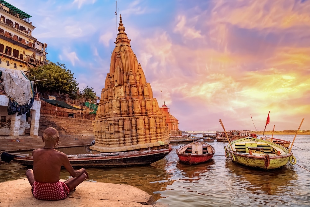 Une ville chaotique où la vie et la mort entrelacent: 4 points touristiques incontournables à Varanasi, Inde