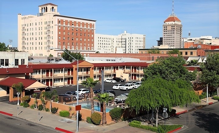 8 points de tourisme recommandés à Fresno! Si vous prévoyez une visite à Fresno, un site du patrimoine mondial, vérifiez-les!