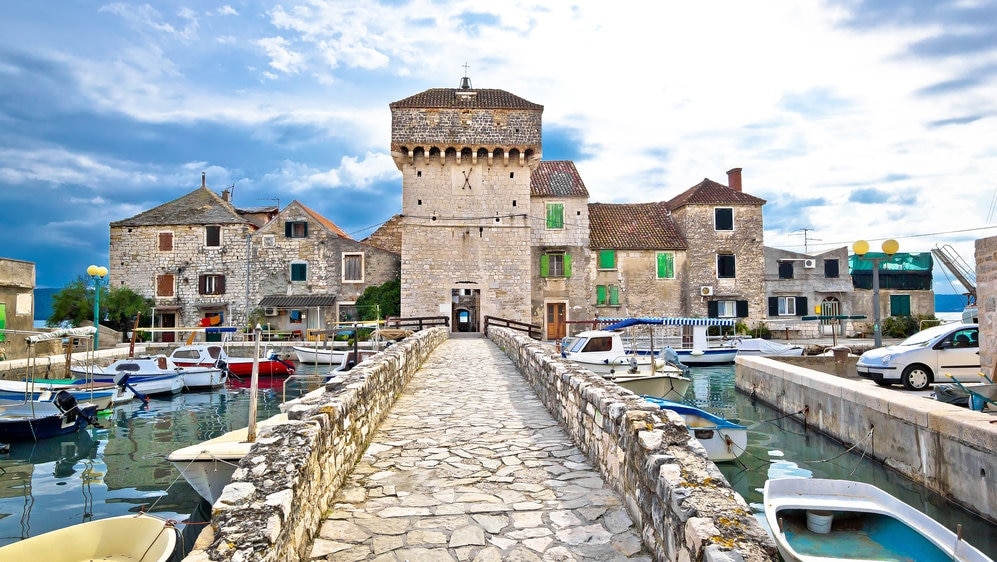 Présentation des souvenirs populaires de l'ancienne ville de Split, pleine d'histoire!