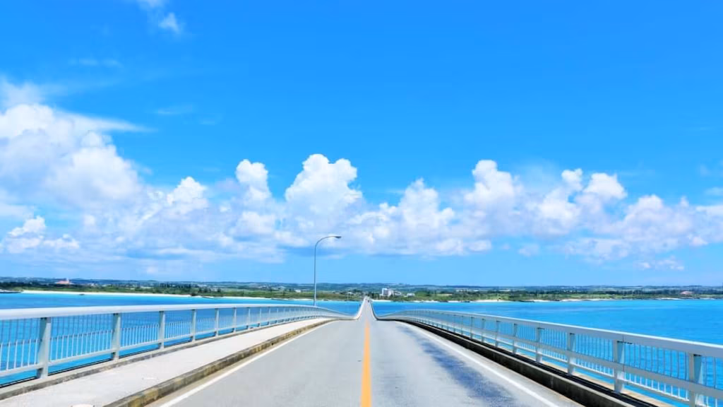 [Isla Miyako] Guía de turismo del puente Kurima ｜ El puente que conecta la isla principal y la isla de Kurima