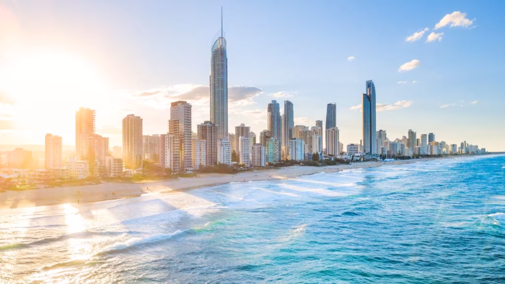 Les informations sur le charme et les voyages des cinq grandes villes du nord-est du Queensland, en Australie,