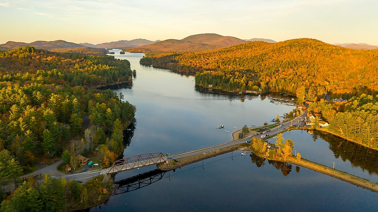 9 petites villes les plus paisibles des montagnes Adirondacks