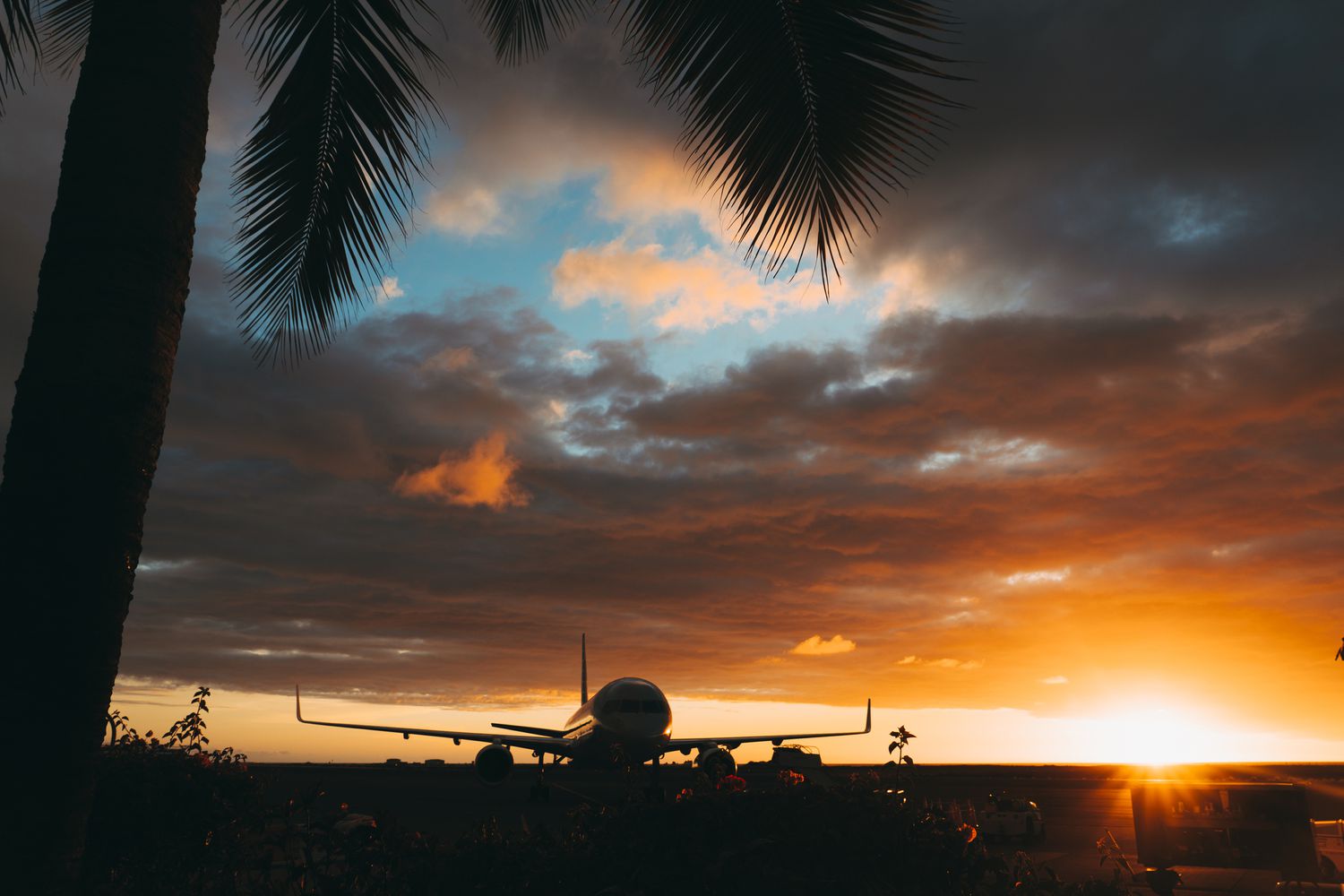 Ellison Onizuka Kona International Airport Guide