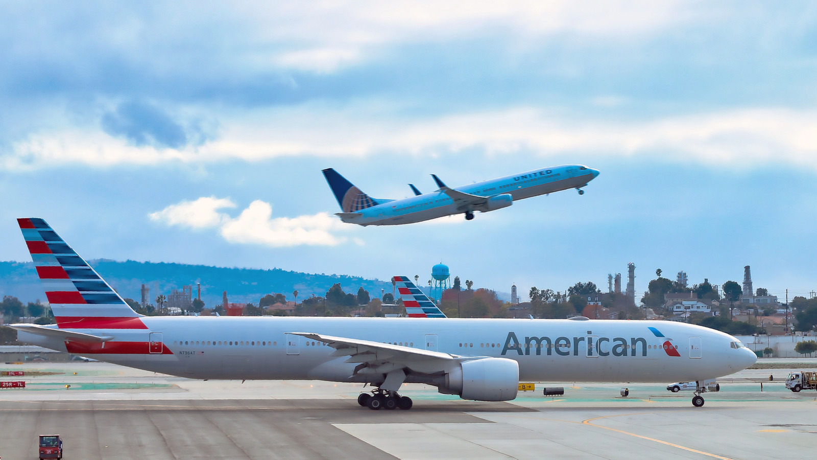 Ces énormes compagnies aériennes américaines pourraient bientôt fusionner en une seule. Voici ce que cela pourrait signifier pour les voyageurs