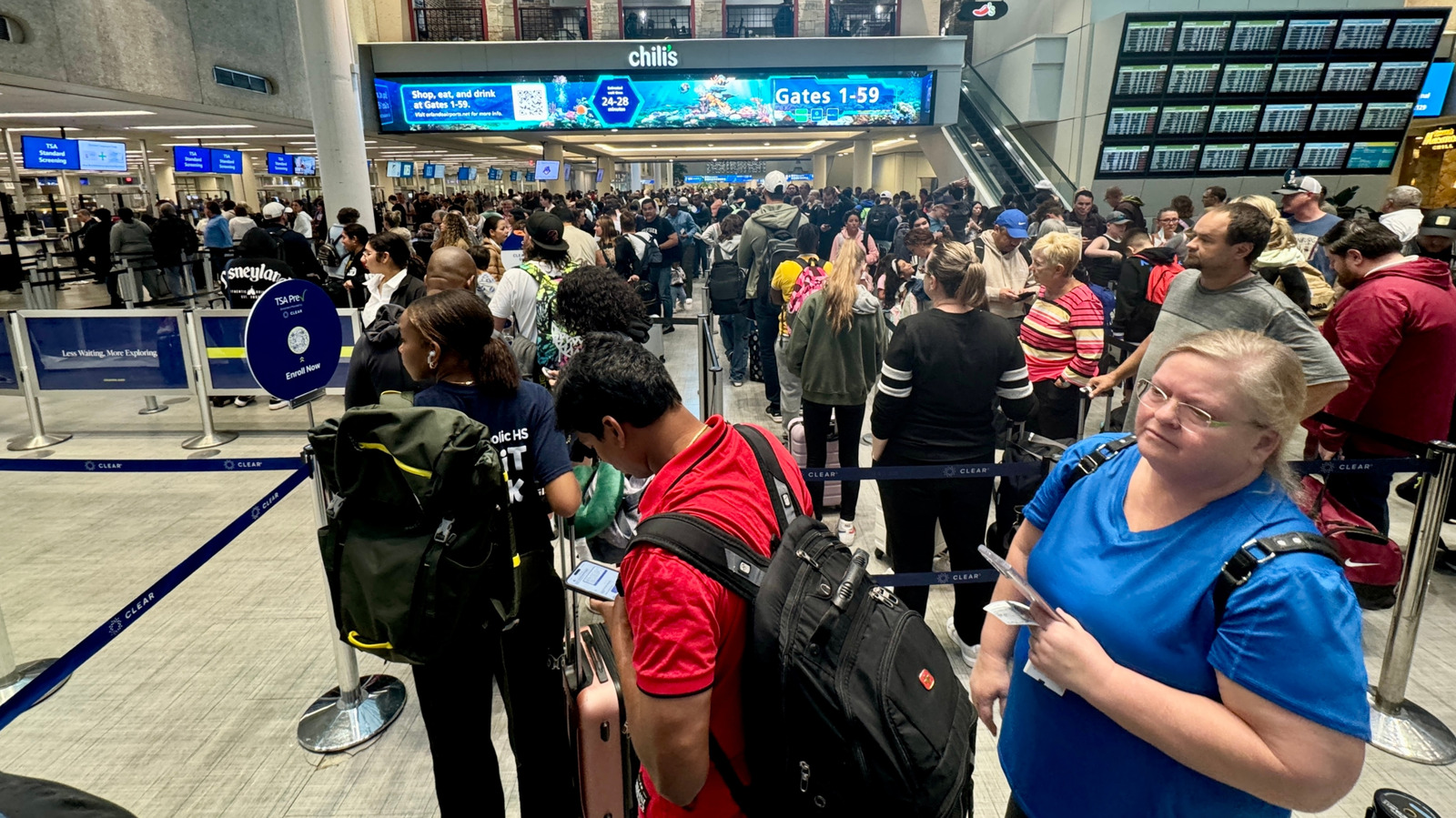Évitez les longues files d'attente TSA lorsque vous voyagez cet été avec ce hack d'aéroport peu connu
