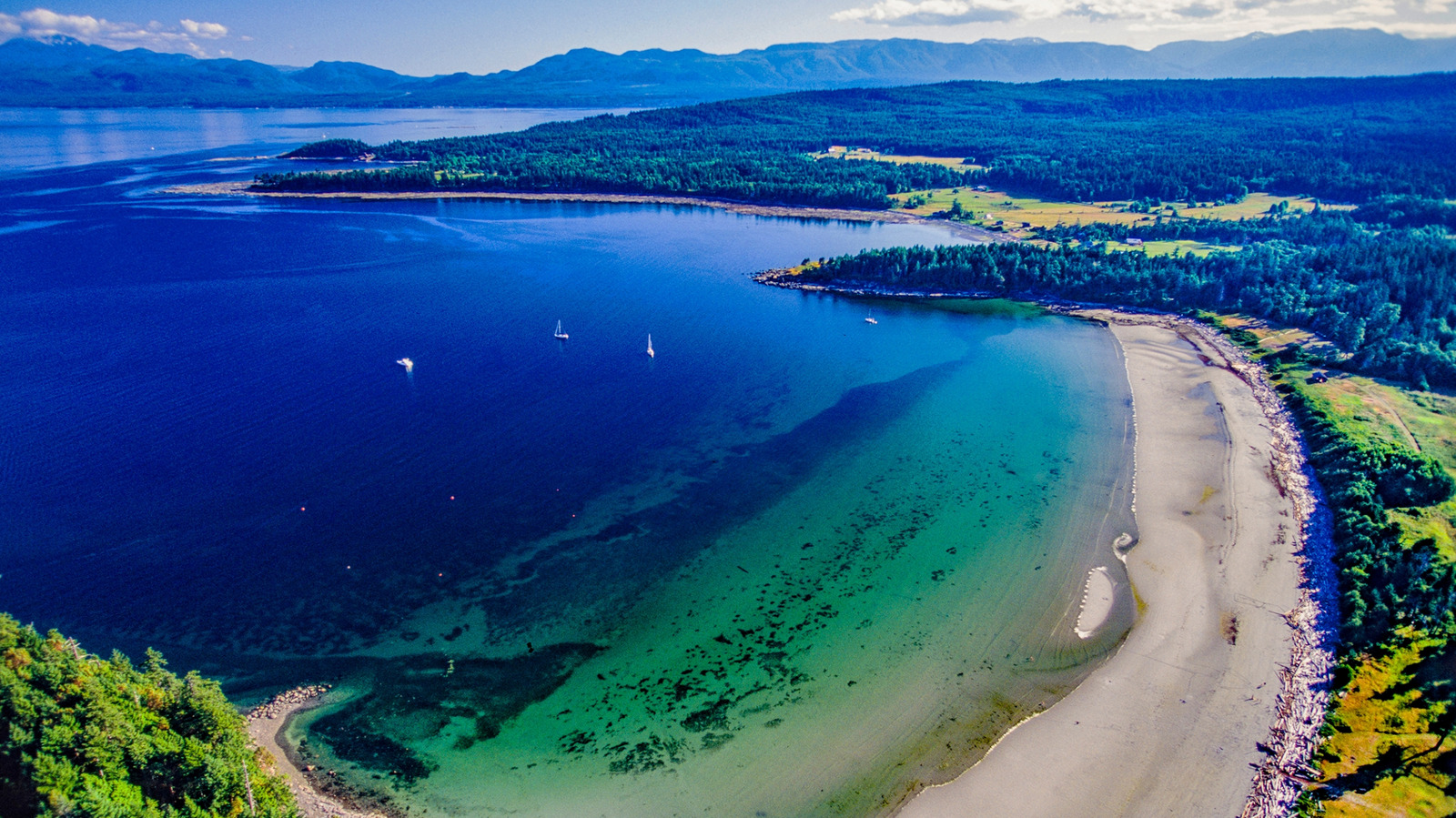 L'Hawaï du Nord canadien possède des plages de sable blanc et des eaux cristallines