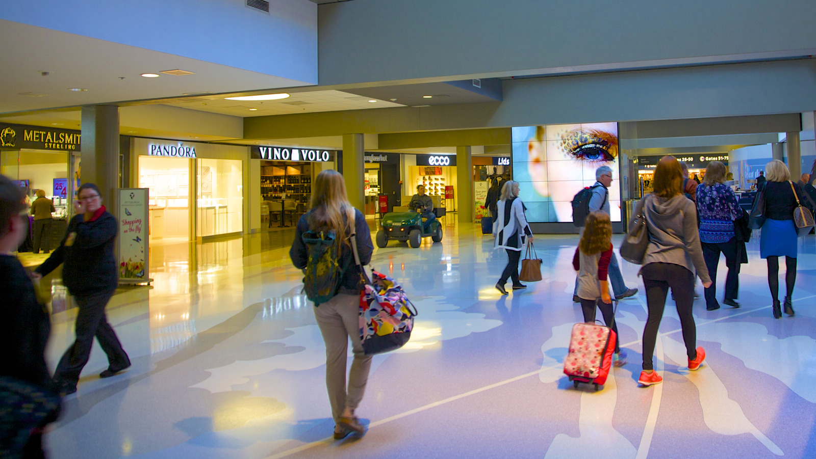 Les non-passagers peuvent profiter de cette tradition aéroportuaire bien-aimée pour la première fois depuis des décennies