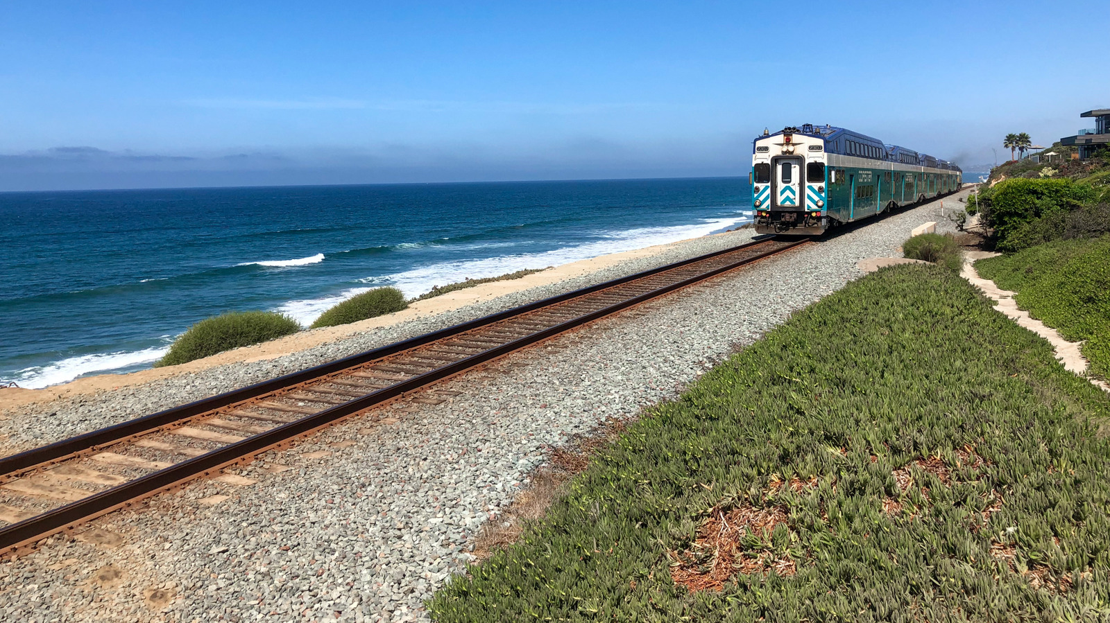 L'un des trains les plus pittoresques de Californie propose un trajet côtier avec vue sur l'océan Pacifique