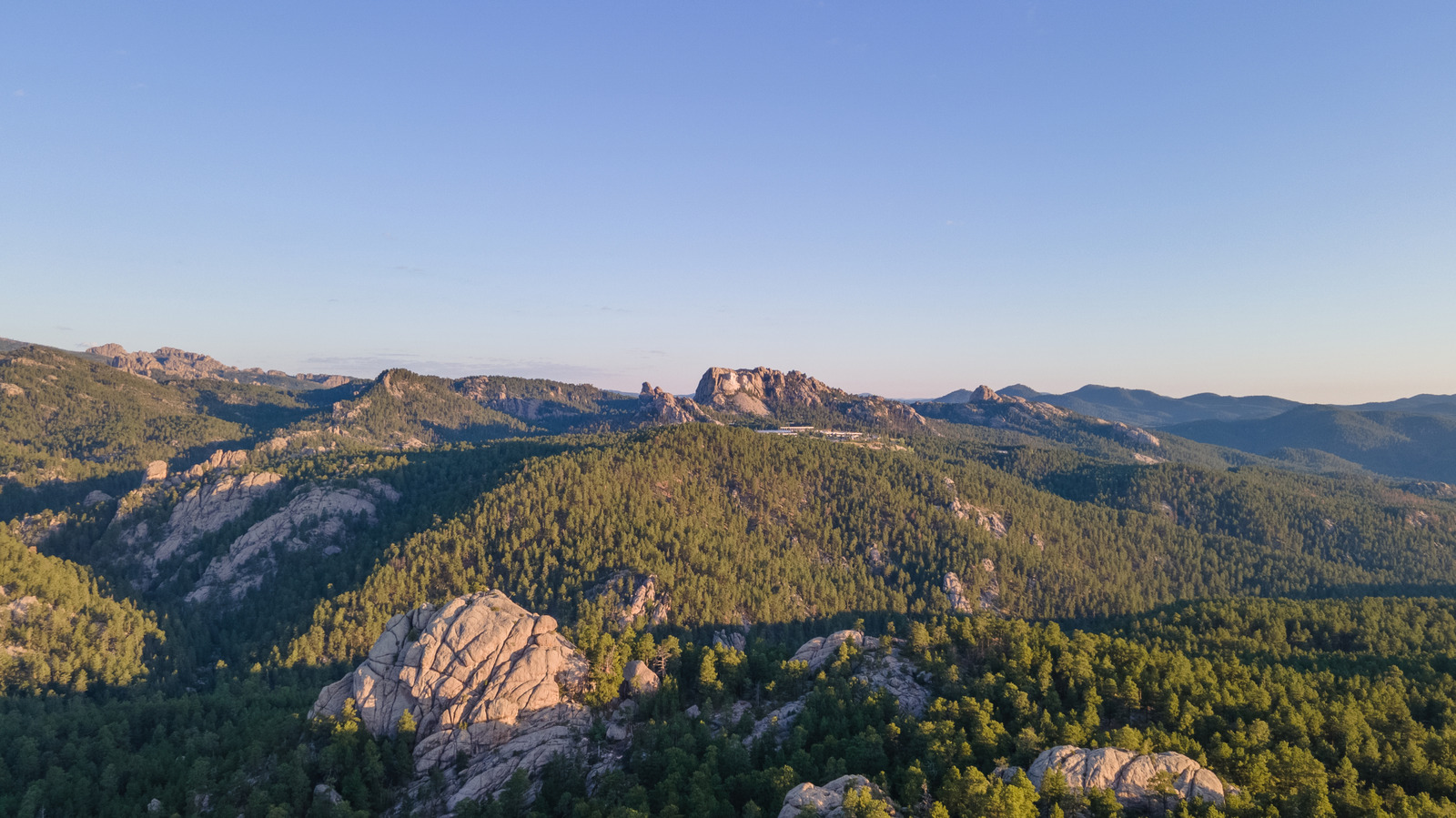 Cette forêt nationale du Midwest propose du camping et du tout-terrain pour les plaisirs estivaux