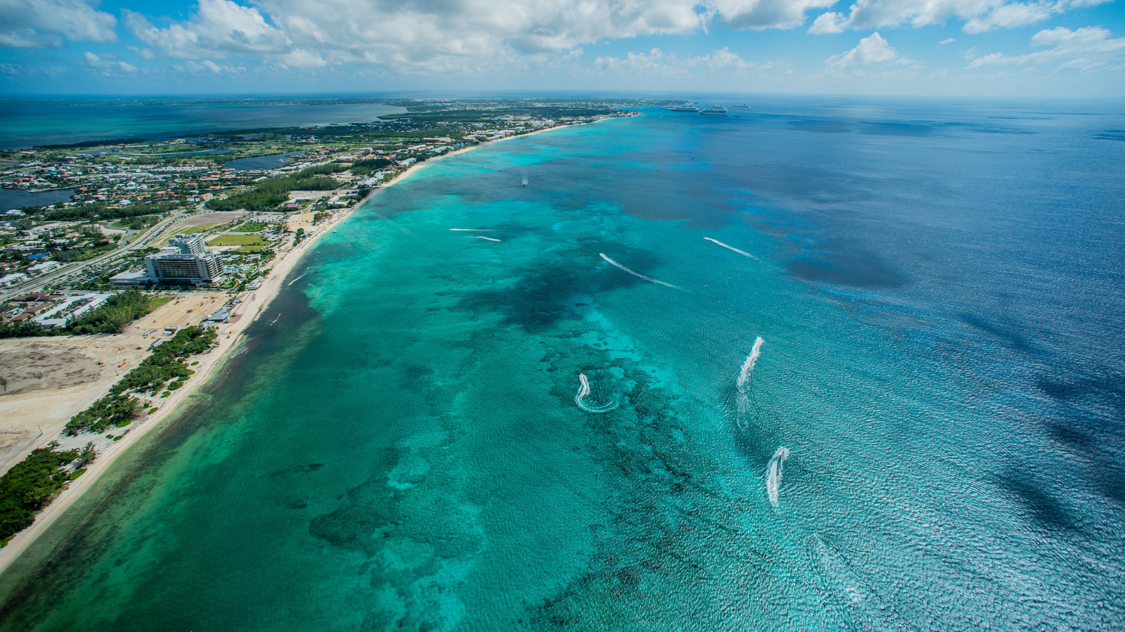 Cette destination caribéenne la plus prisée de 2026 possède des plages épiques, de la nourriture et des achats hors taxes