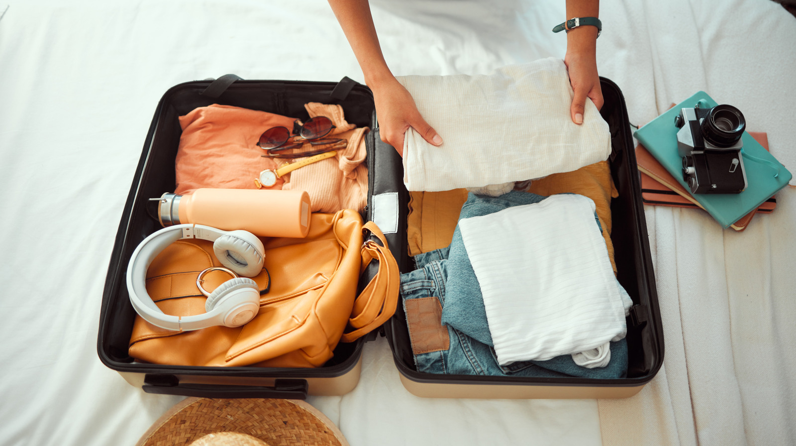 Cette méthode d'emballage virale peut vous aider à économiser de l'espace dans vos bagages tout en restant belle