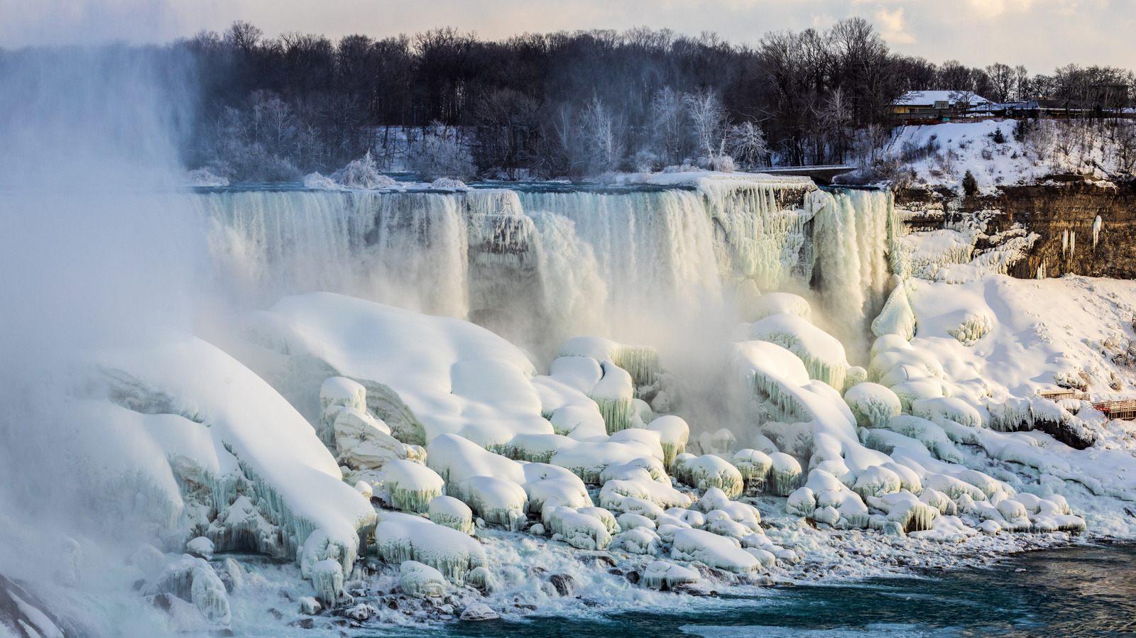 Les touristes adorent visiter cette attraction nord-américaine spectaculaire toute l’année