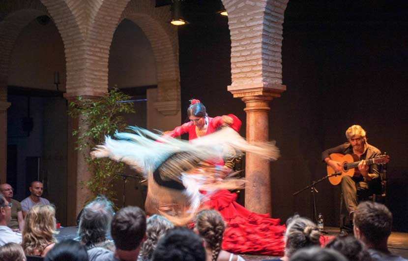 Experimente um autêntico show de flamenco em Sevilha